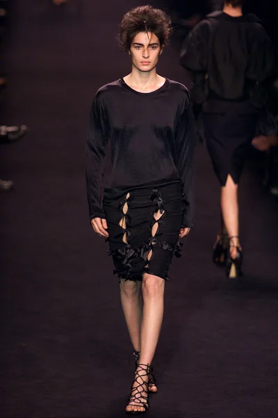 Look 15